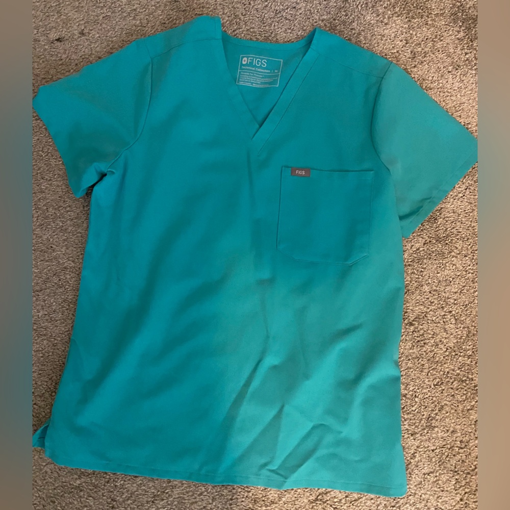 FIGS Catarina Oasis Scrub Top